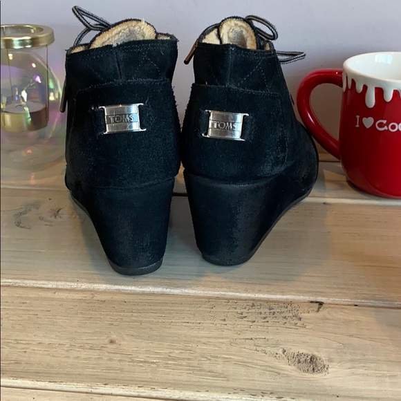 Toms Suede shearling lined wedge Bootie - Picture 4 of 7